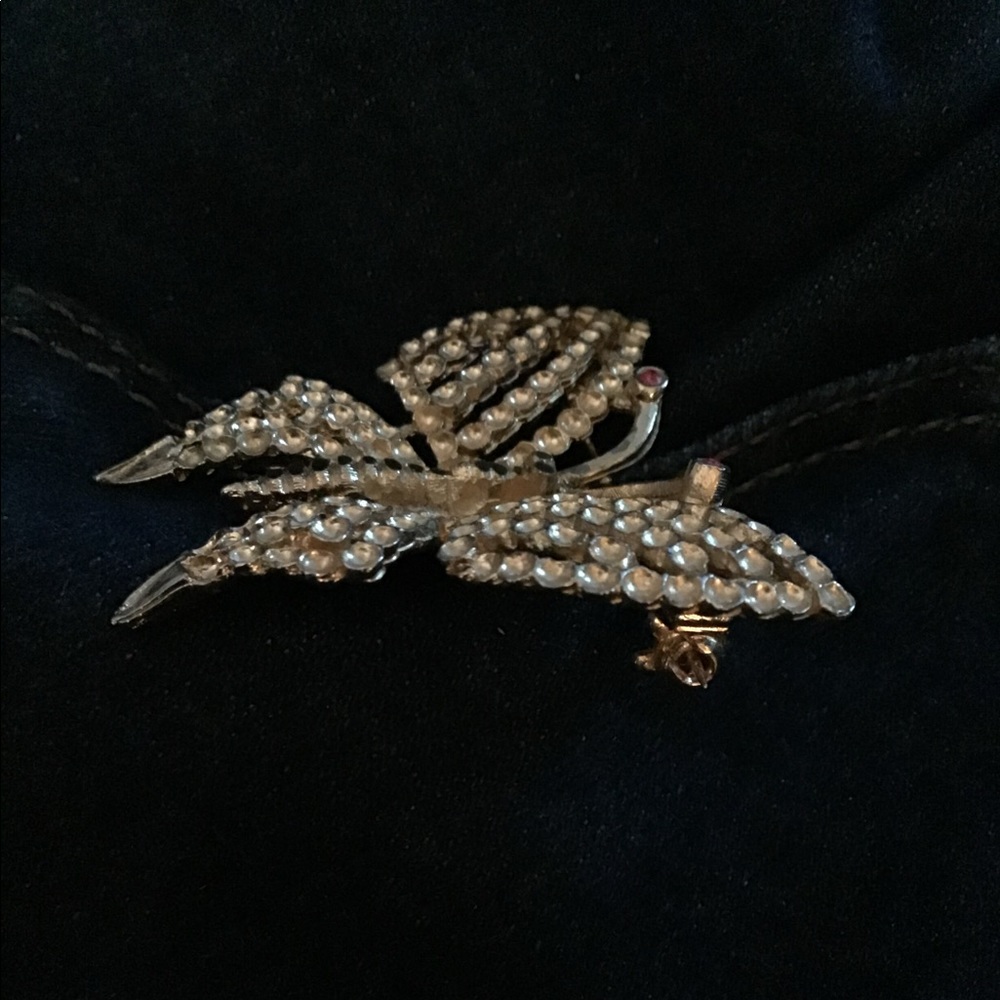 Butterfly Pin/Brooch - Picture 2 of 5
